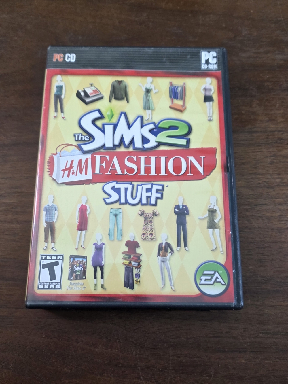 H&M Yellow and Red Fashion Expansion Game Cover
